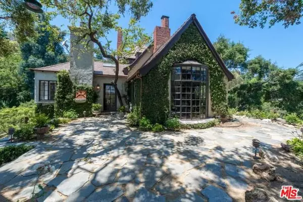 Los Angeles, CA 90049,1957 MANDEVILLE CANYON Road