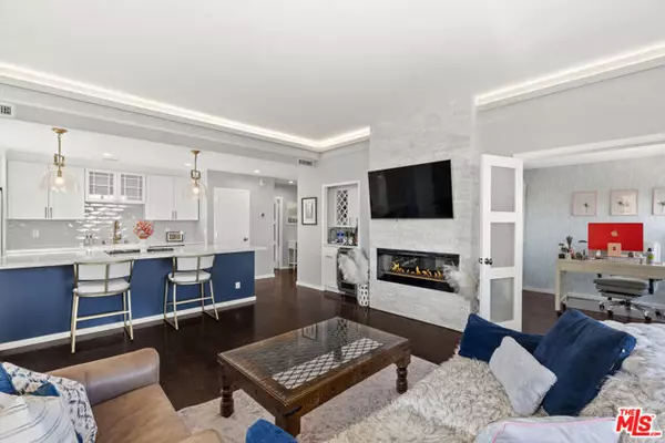 Los Angeles, CA 90046,7250 Franklin Avenue #616