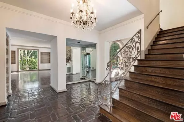 Beverly Hills, CA 90210,1017 Chevy Chase Drive