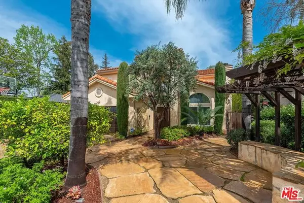 Sherman Oaks, CA 91403,4724 Noble Avenue