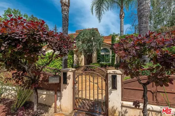 Sherman Oaks, CA 91403,4724 Noble Avenue