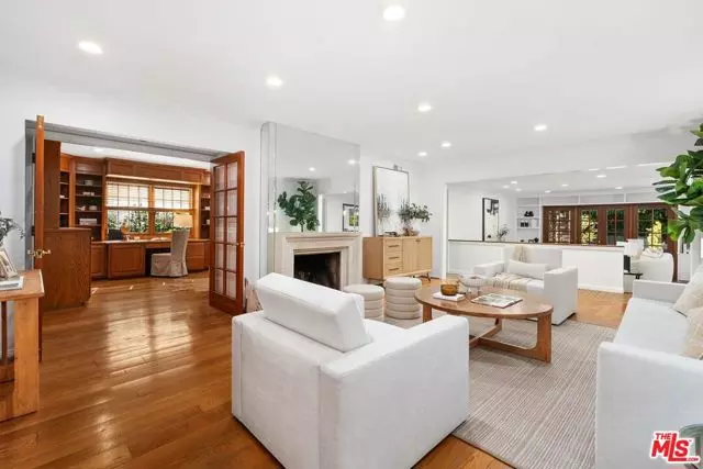 159 Granville Avenue, Los Angeles, CA 90049