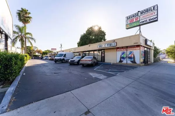 Bell Gardens, CA 90201,5964 Florence Avenue
