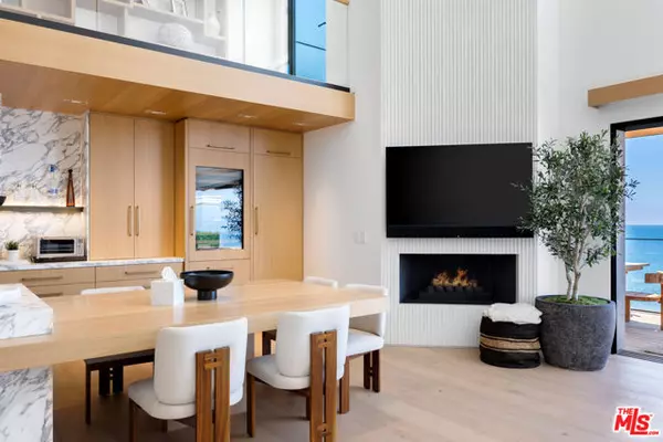 Malibu, CA 90265,24818 Malibu Road