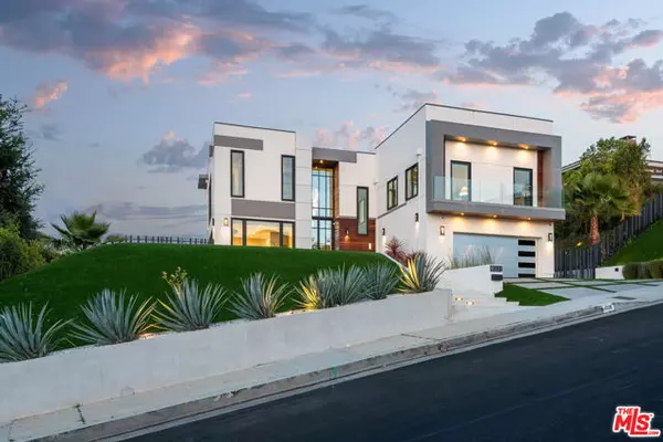 Tarzana (los Angeles), CA 91356,4338 Gayle Dr