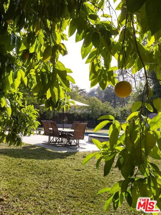 Woodland Hills (los Angeles), CA 91367,5124 Calenda Drive