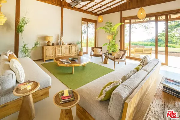 Other - See Remarks, IL 60111,0 Mal Pais, Santa Teresa, Costa Rica