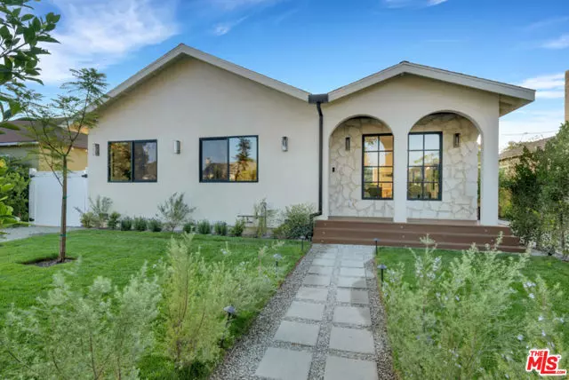 Los Angeles, CA 90016,3617 Hillcrest Drive