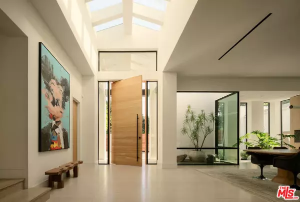 Beverly Hills, CA 90210,410 Doheny Road