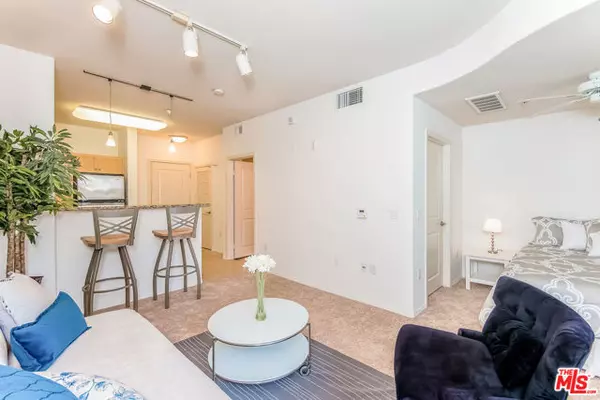 Los Angeles, CA 90012,100 S Alameda Street #346