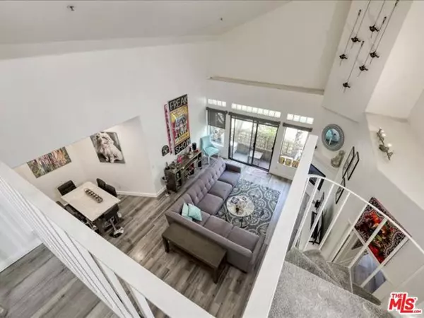 Sherman Oaks, CA 91423,4477 Woodman Avenue #304