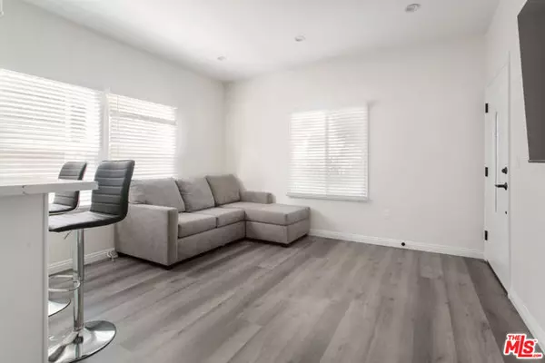 Los Angeles, CA 90007,1460 W 22nd Street