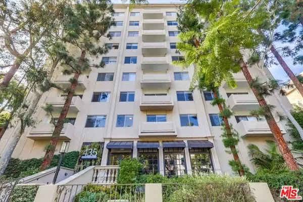 435 N Oakhurst Drive #303, Beverly Hills, CA 90210