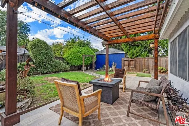 8131 Paso Robles Avenue, Los Angeles, CA 91406