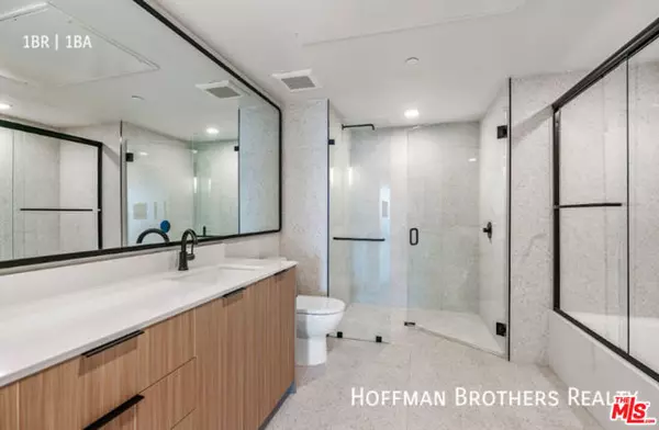 Los Angeles, CA 90034,3688 Overland Ave #322