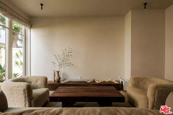 Santa Monica, CA 90403,956 5th Street #C