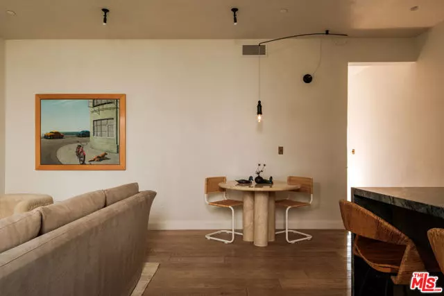 956 5th Street #C, Santa Monica, CA 90403