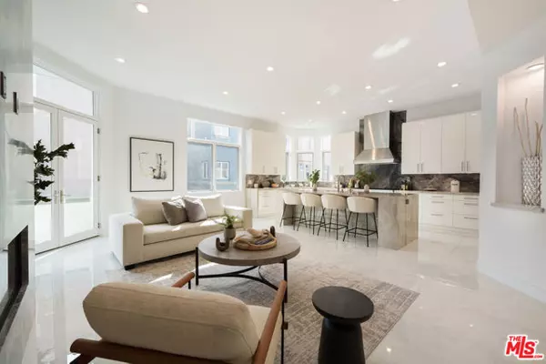 Marina Del Rey, CA 90292,142 Union Jack Mall