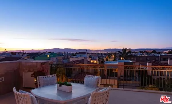 Marina Del Rey, CA 90292,142 Union Jack Mall