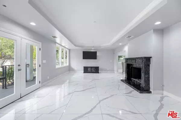 Granada Hills (los Angeles), CA 91344,11577 Newcastle Avenue