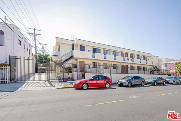 Los Angeles, CA 90019,940 S Gramercy Place