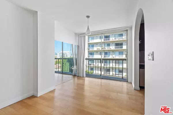 Los Angeles, CA 90024,10747 Wilshire Boulevard #805