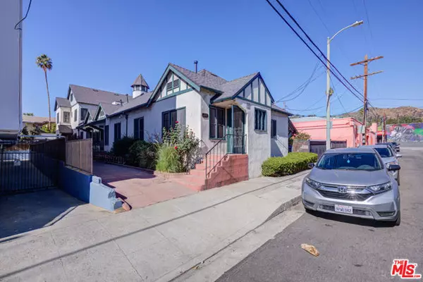 Los Angeles, CA 90046,1445 N Vista Street