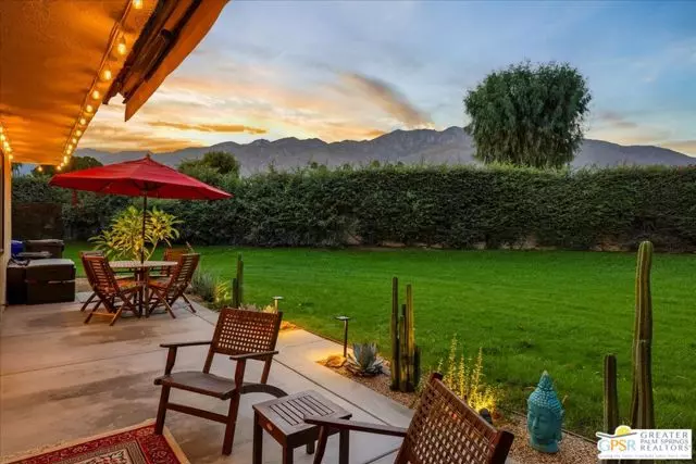 1029 W Oakcrest Drive, Palm Springs, CA 92264