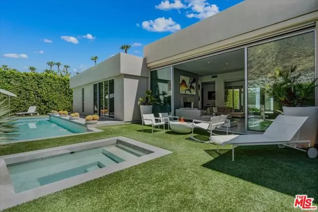 Palm Springs, CA 92262,1175 Los Robles Drive