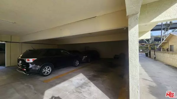 Los Angeles, CA 90041,5227 Eagle Dale Avenue