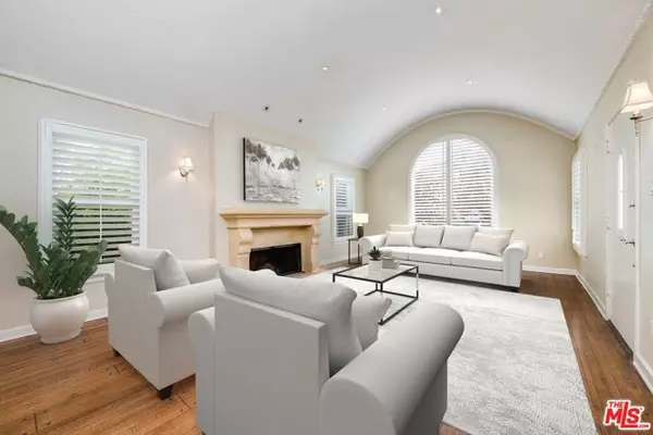 Los Angeles, CA 90019,1211 S Genesee Avenue