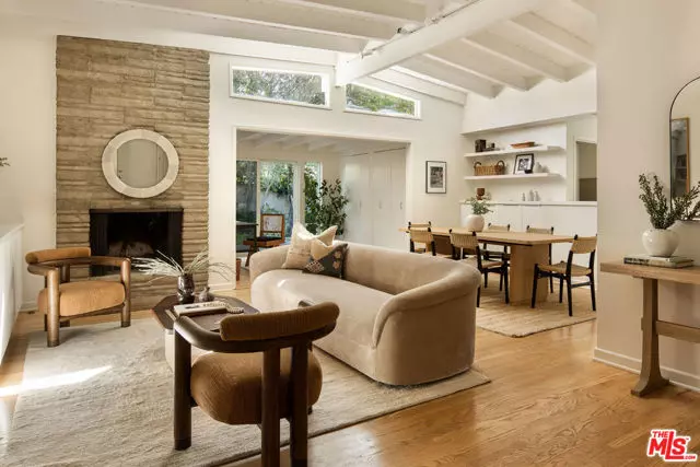 Encino (los Angeles), CA 91316,6006 Babbitt Avenue