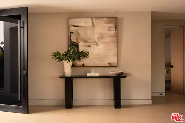 Los Angeles, CA 90046,2608 Zorada Drive