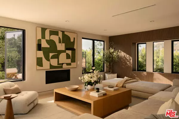 Los Angeles, CA 90046,2608 Zorada Drive