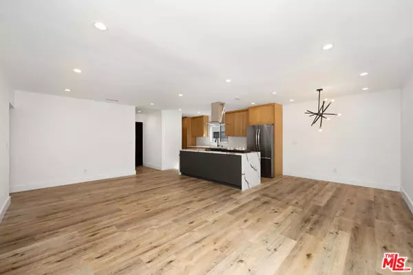 Valley Village, CA 91607,5627 Agnes Avenue