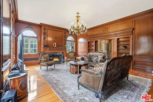 Los Angeles, CA 90020,455 Lorraine Boulevard