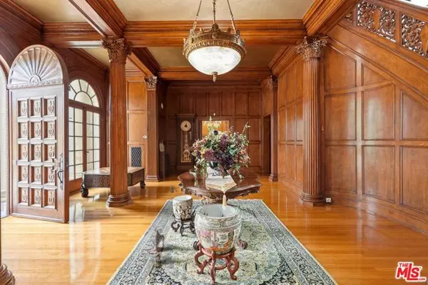 Los Angeles, CA 90020,455 Lorraine Boulevard