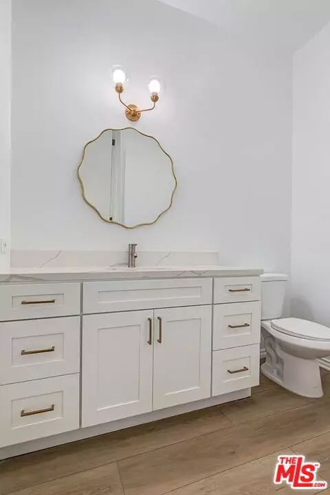 Beverly Hills, CA 90210,719 N Bedford Drive