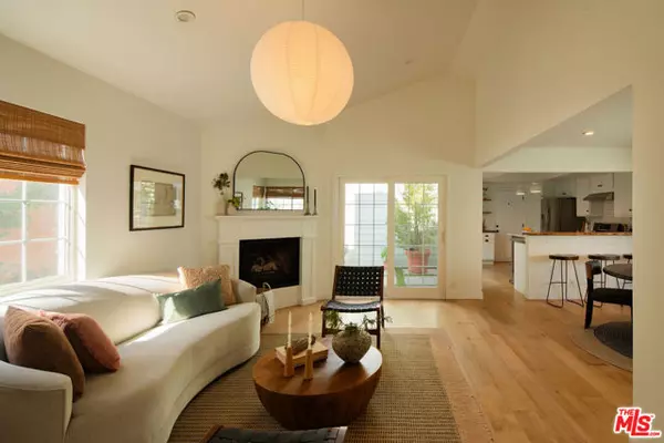 Huntington Beach, CA 92648,215 Portland Avenue