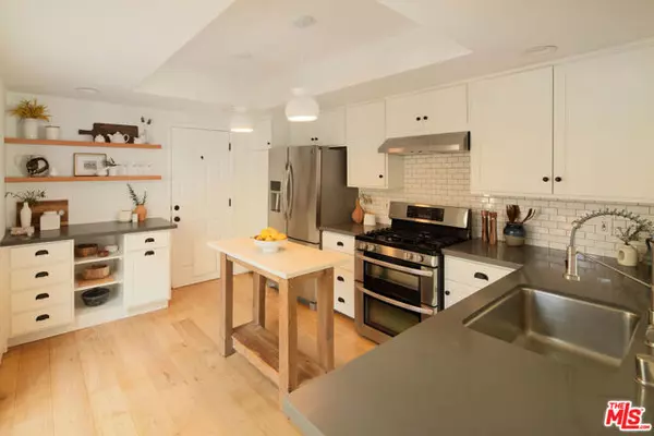 Huntington Beach, CA 92648,215 Portland Avenue