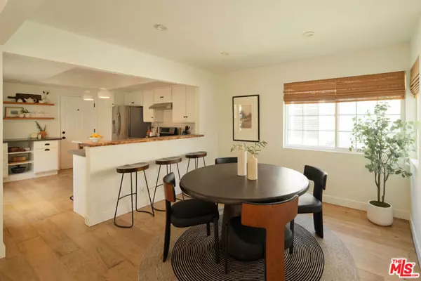 Huntington Beach, CA 92648,215 Portland Avenue