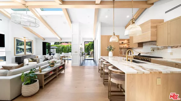 1914 N Laurel Canyon Boulevard, Los Angeles, CA 90046