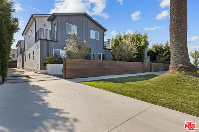 Los Angeles, CA 90037,1202 Browning Boulevard