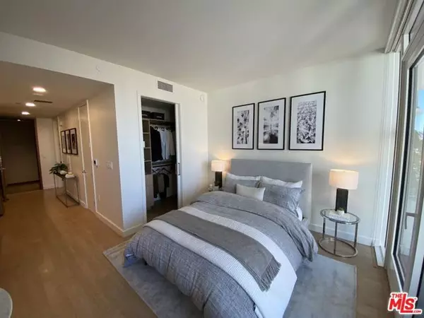 Los Angeles, CA 90025,11750 Wilshire Boulevard #3008