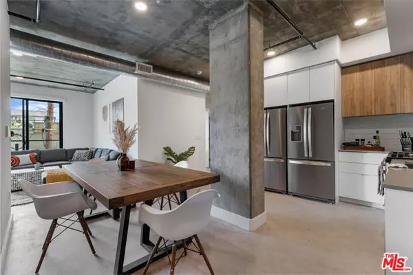 Culver City, CA 90232,3800 Mentone Avenue #304