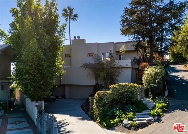 1358 Killarney Avenue, Los Angeles, CA 90065