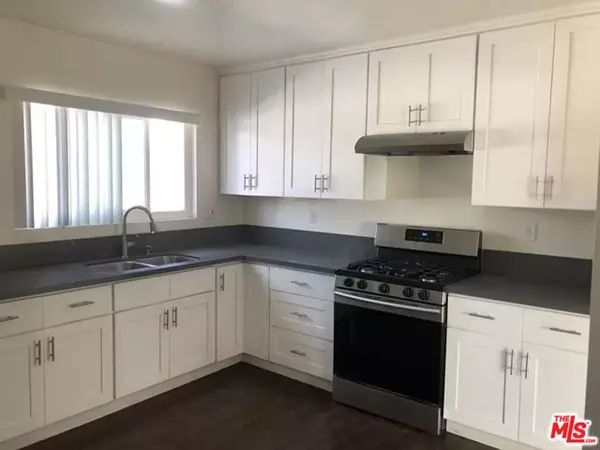 2530 Carmona Avenue #1, Los Angeles, CA 90016