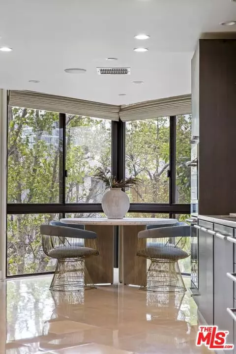 Beverly Hills, CA 90211,300 N Swall Drive #305