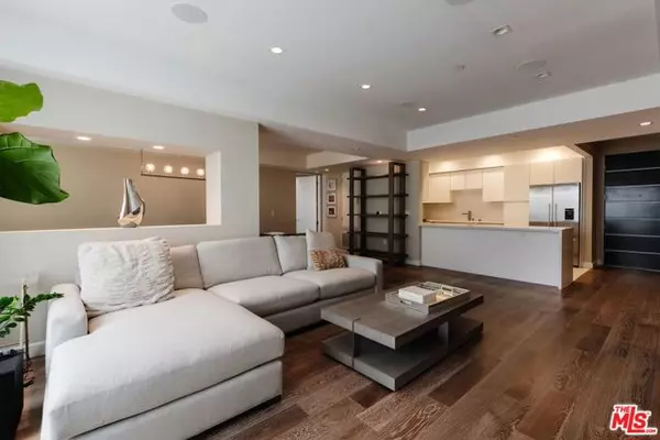 Los Angeles, CA 90049,441 S Barrington Avenue #402