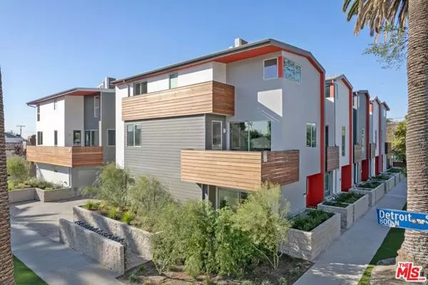 Los Angeles, CA 90046,857 N Detroit Street